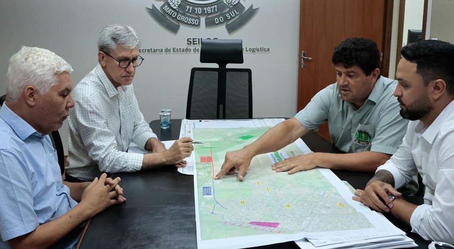 Prefeito Rodrigo Basso busca solução para recuperação da MS-162 em reunião na SEILOG