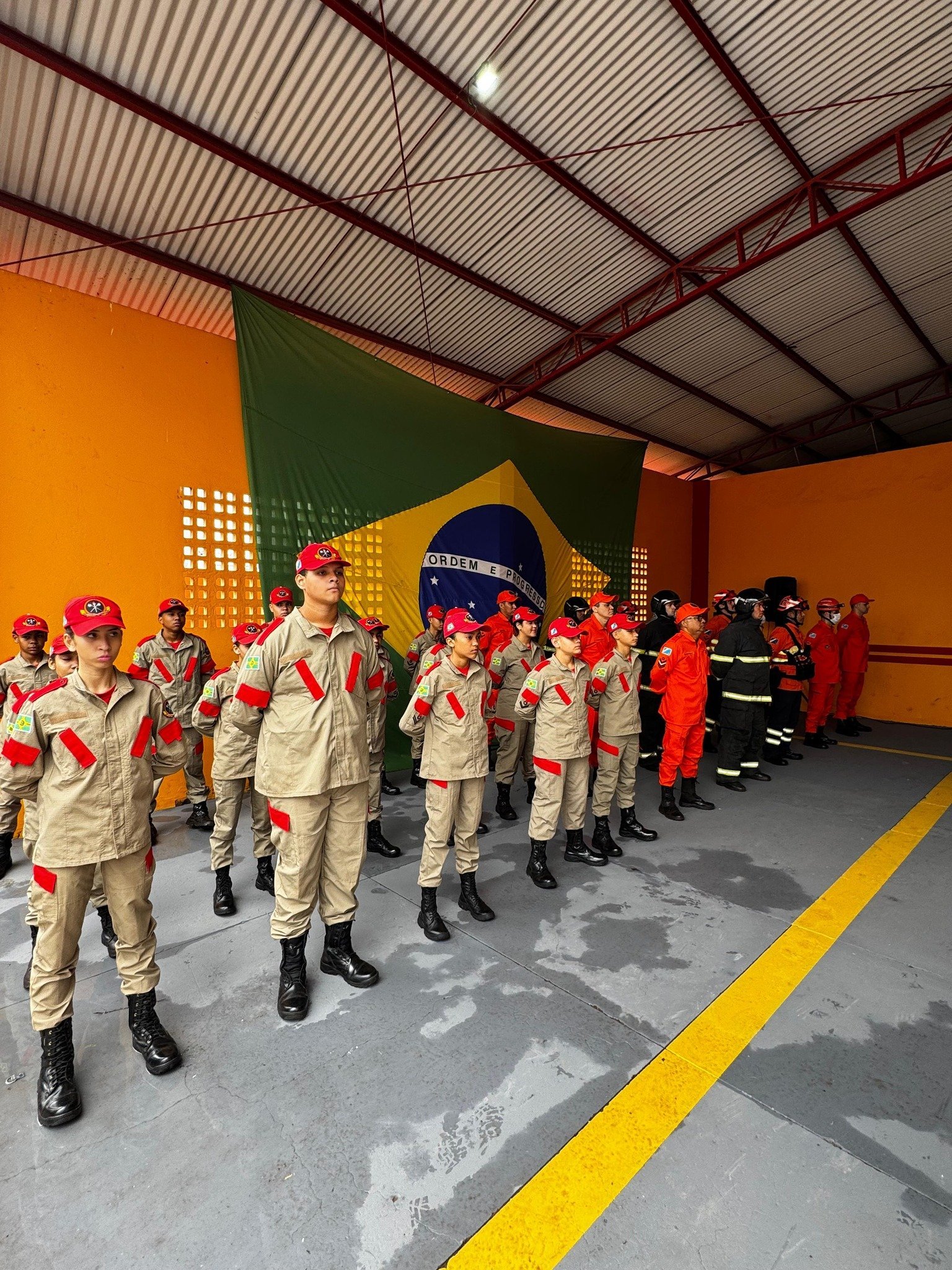 Bombeiros do Amanhã: alunos colocam em prática conhecimentos do primeiro bimestre