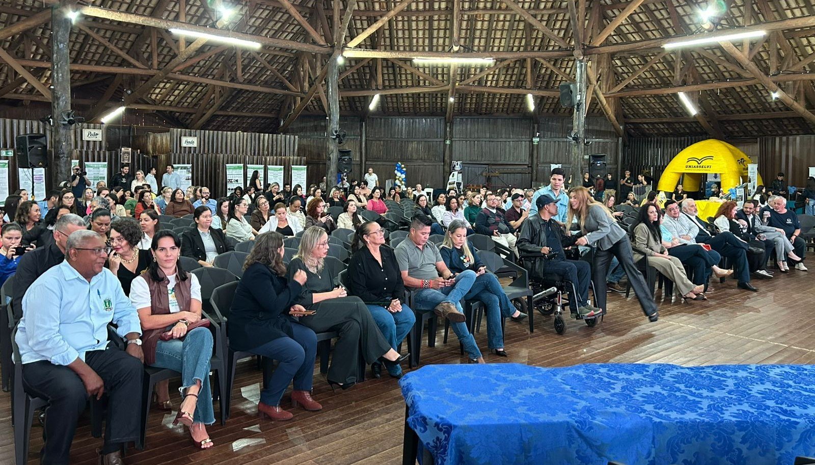 1º Dia do Seminário Intermunicipal de Enfermagem reúne profissionais da saúde e lota CTG de Sidrolândia