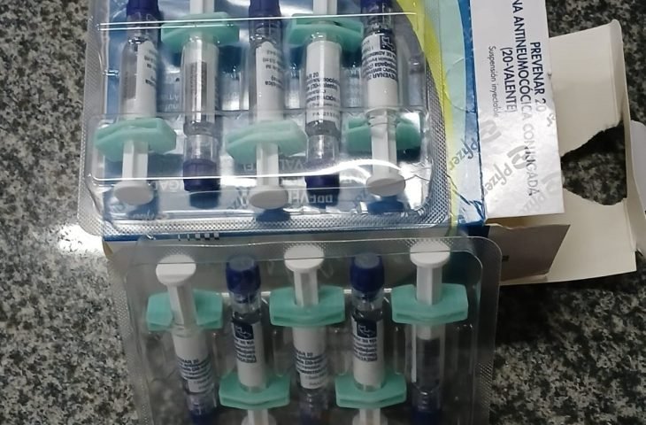 Mato Grosso do Sul recebe 8,3 mil doses da vacina Pneumo 20 e amplia proteção contra doenças graves