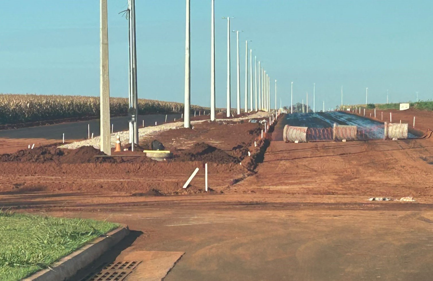 Prolongamento da Avenida Antero Lemes recebe primeira etapa de pavimentação e impulsiona novo eixo de mobilidade urbana em Sidrolândia